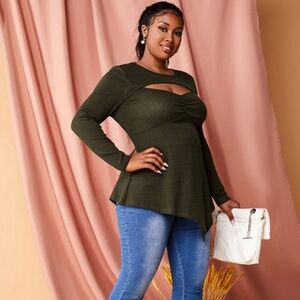 Rosegal hankerchief top with keyhole Cutout Dark green flattering Tunic blouse